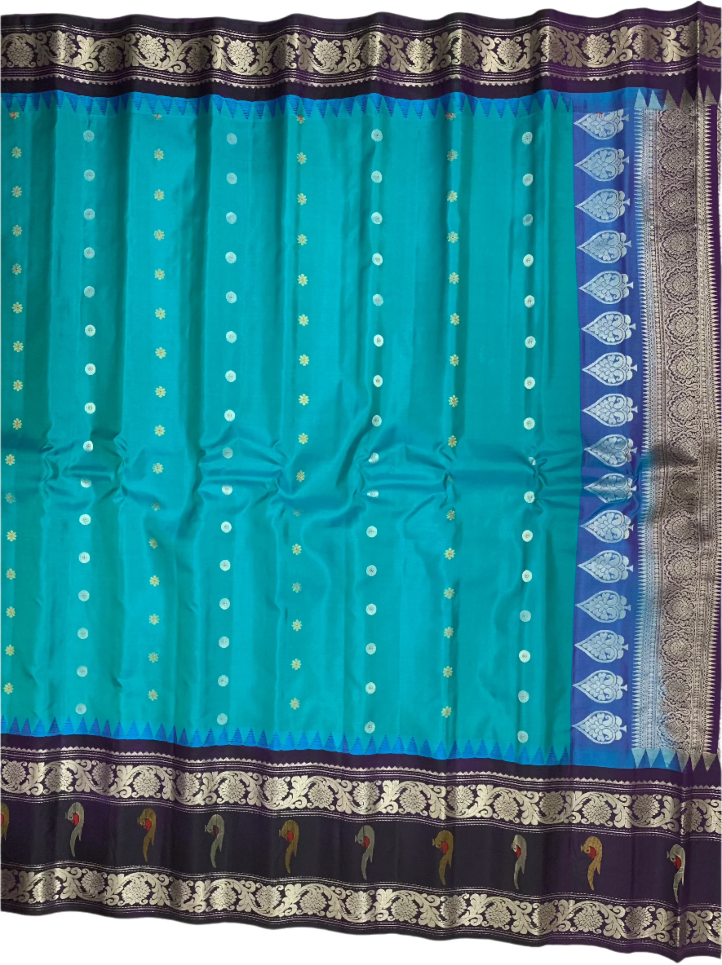 Green and Blue Dual Tone Gadwal Silk Saree