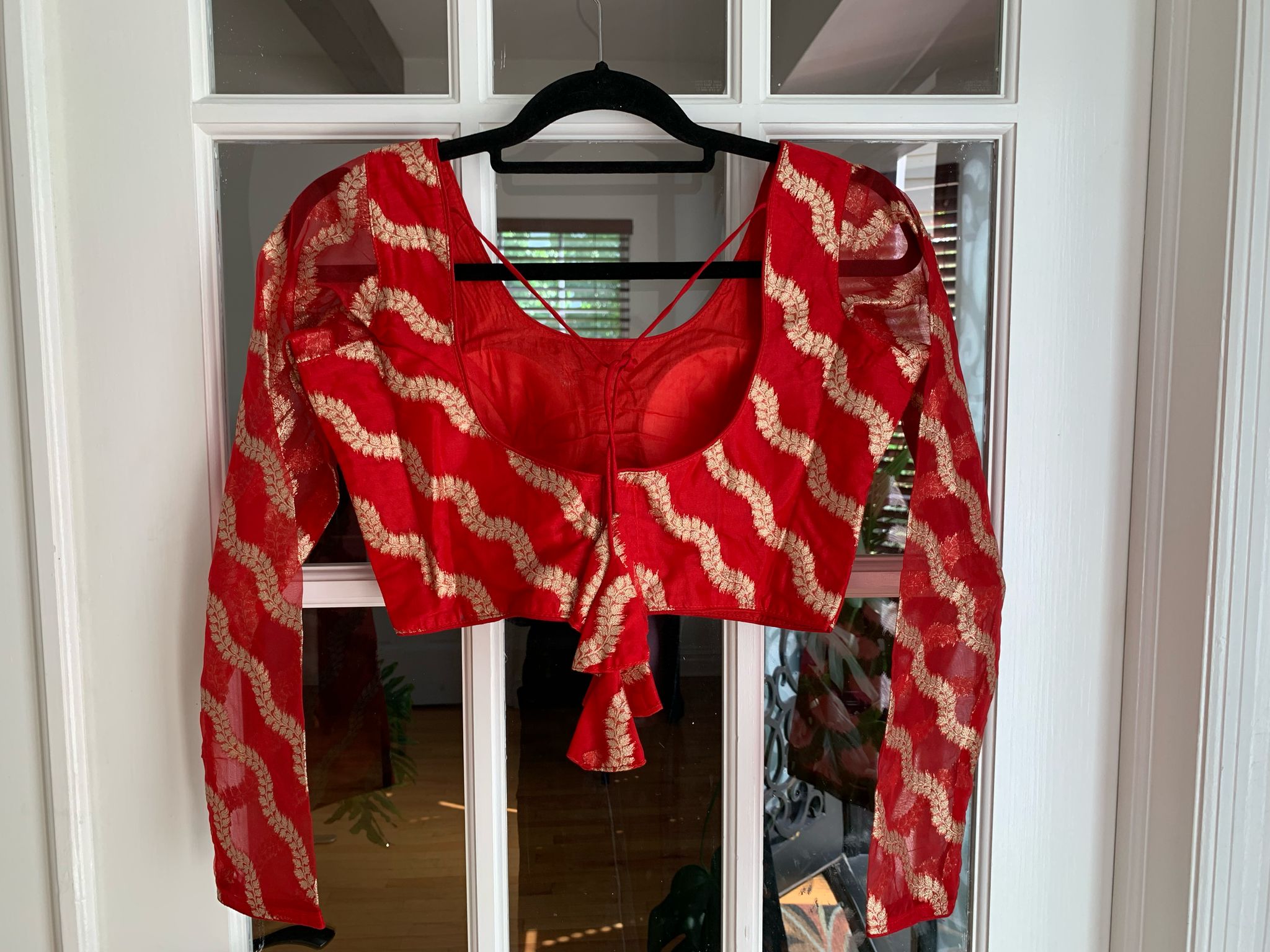 Wavy Leaf Design Blouse