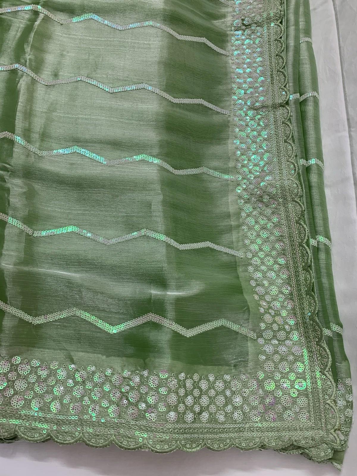 Sari de fiesta y boda bollywood con bordado de lentejuelas en verde pastel
