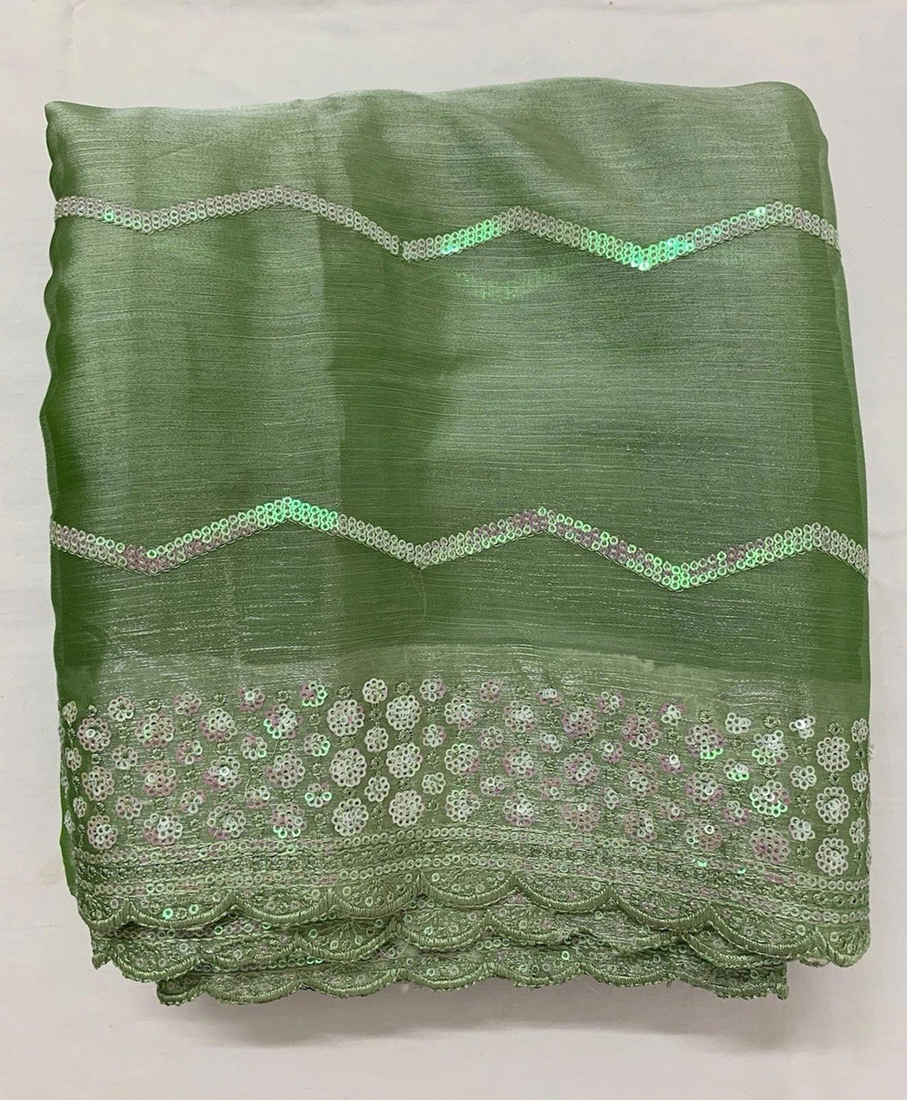 Sari de fiesta y boda bollywood con bordado de lentejuelas en verde pastel