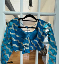 Load image into Gallery viewer, Wavy Leaf Design Blouse