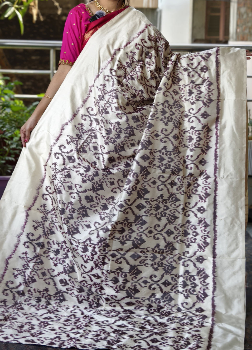 Grape Purple and White Pochampally Ikat Silk Saree with Plain Border