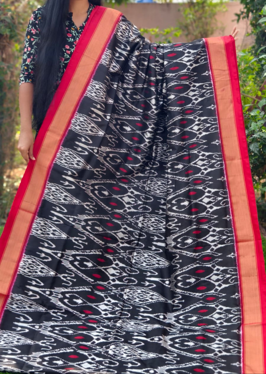 Sari de seda Ikat Pochampally blanco y negro para cóctel