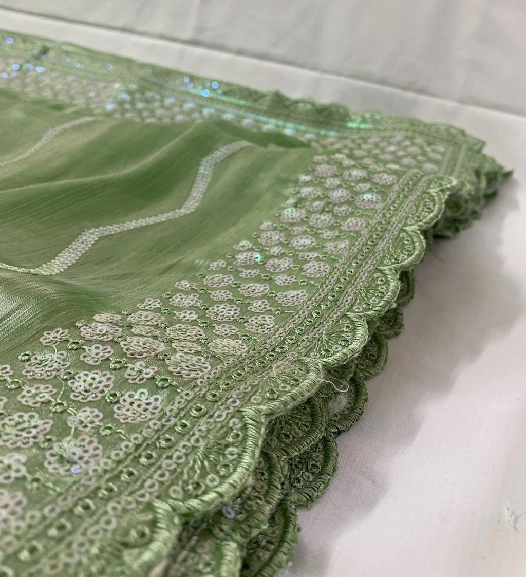 Sari de fiesta y boda bollywood con bordado de lentejuelas en verde pastel