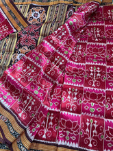 Load image into Gallery viewer, Deep Magenta Pink Odisha Ikat Silk Saree