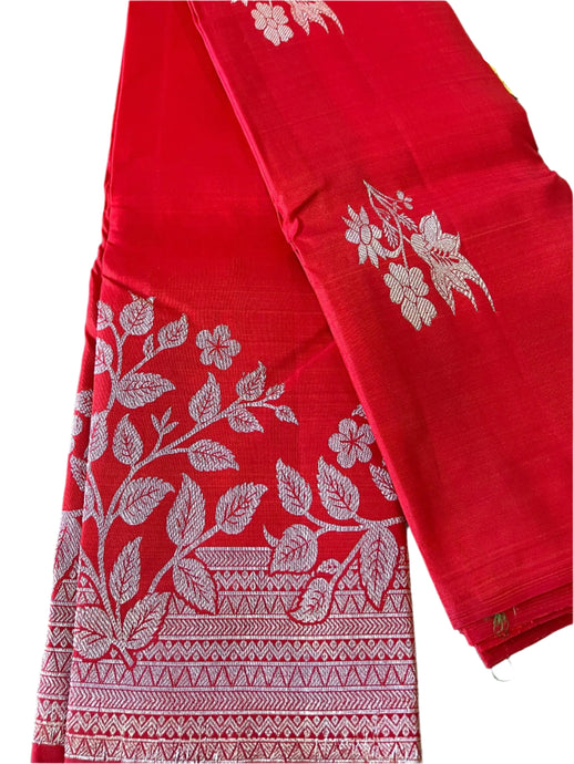 Bridal Lipstick Red Handloom Kanchipuram Silk Saree