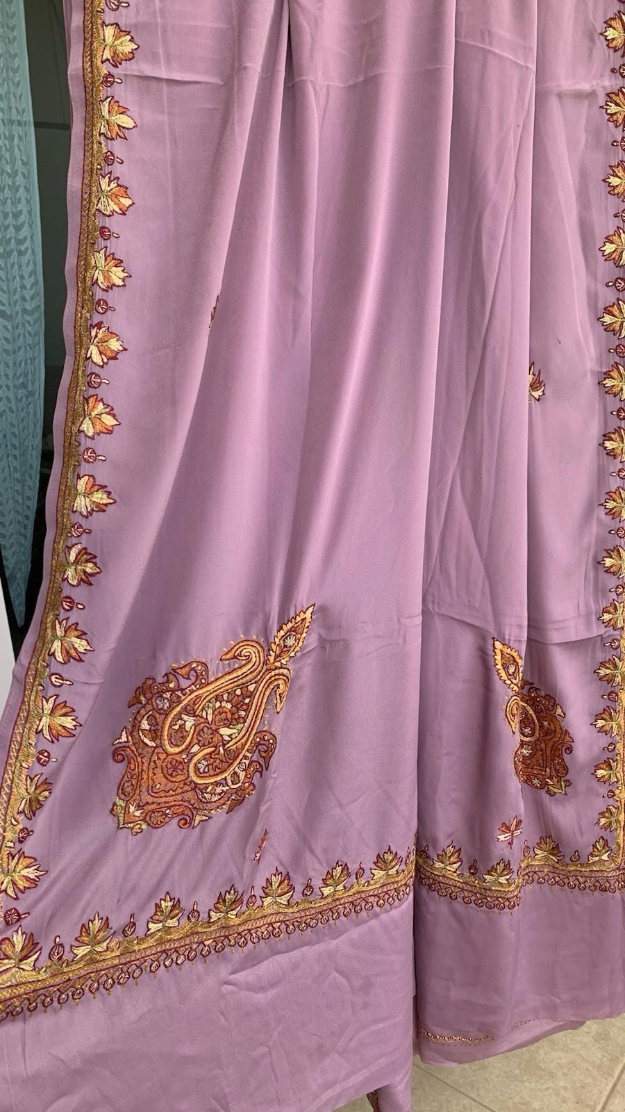 Lavender Kashmiri Sozni Embroidery Crepe Silk Saree