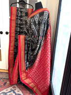 Sari de seda Ikat Pochampally blanco y negro para cóctel