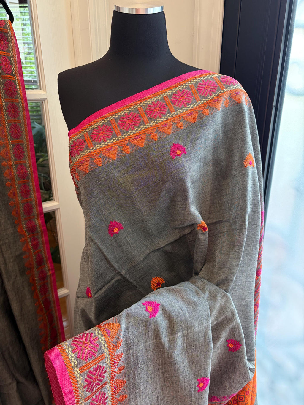 Grey Cotton Handloom Saree
