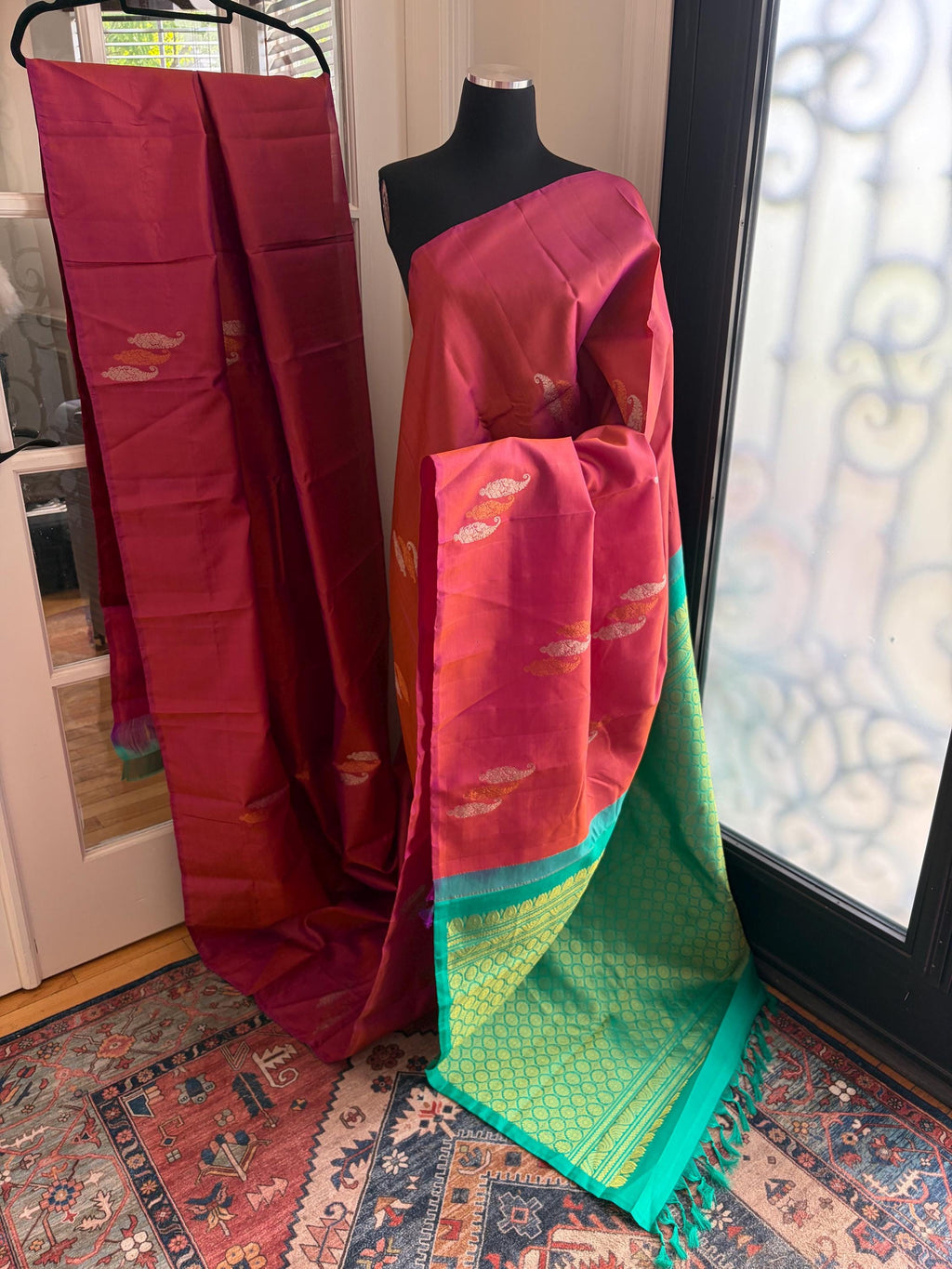 Sari en soie Kanchipuram tissé à la main, rouge brique, pour mariée