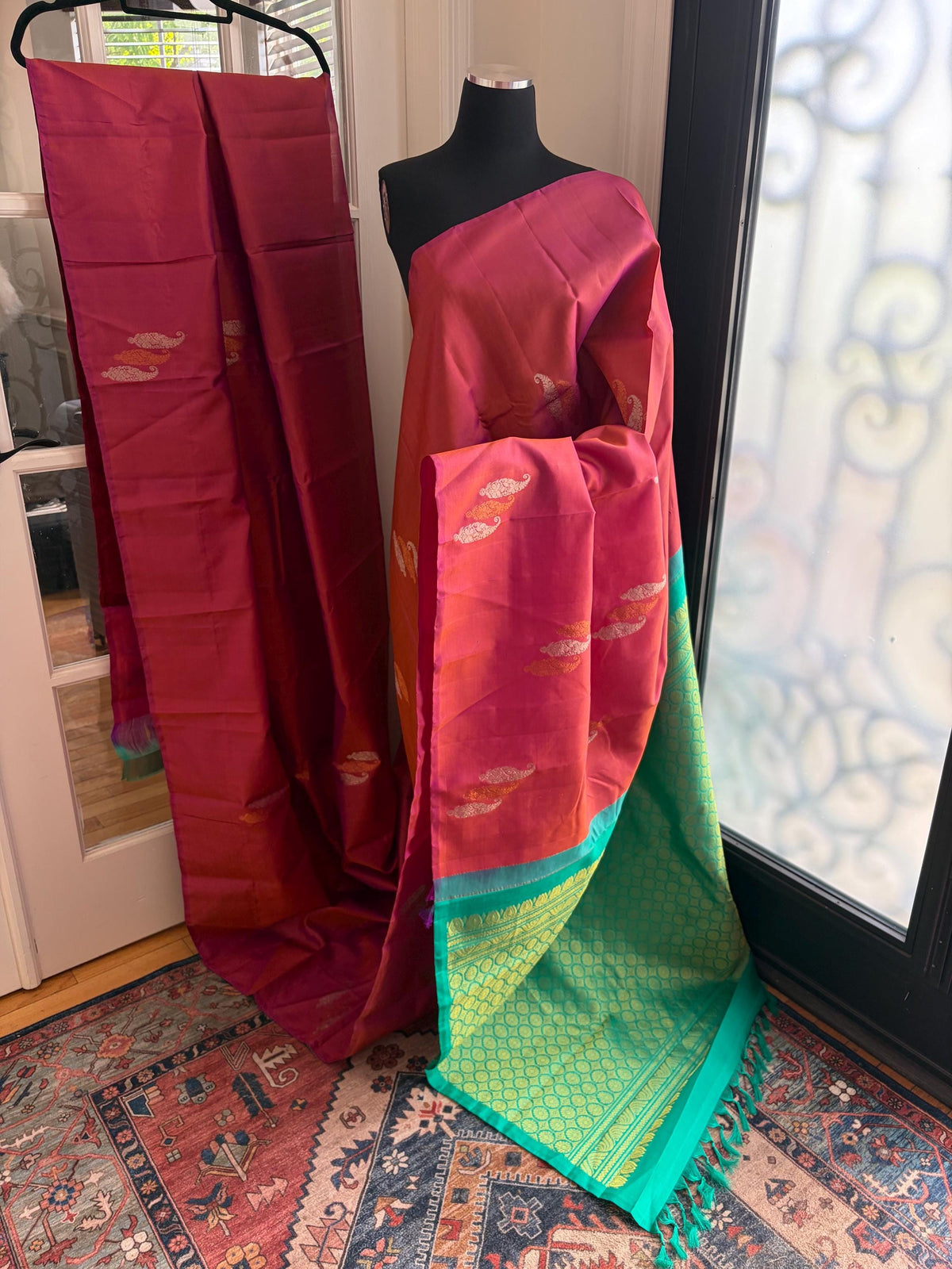 Sari en soie Kanchipuram tissé à la main, rouge brique, pour mariée