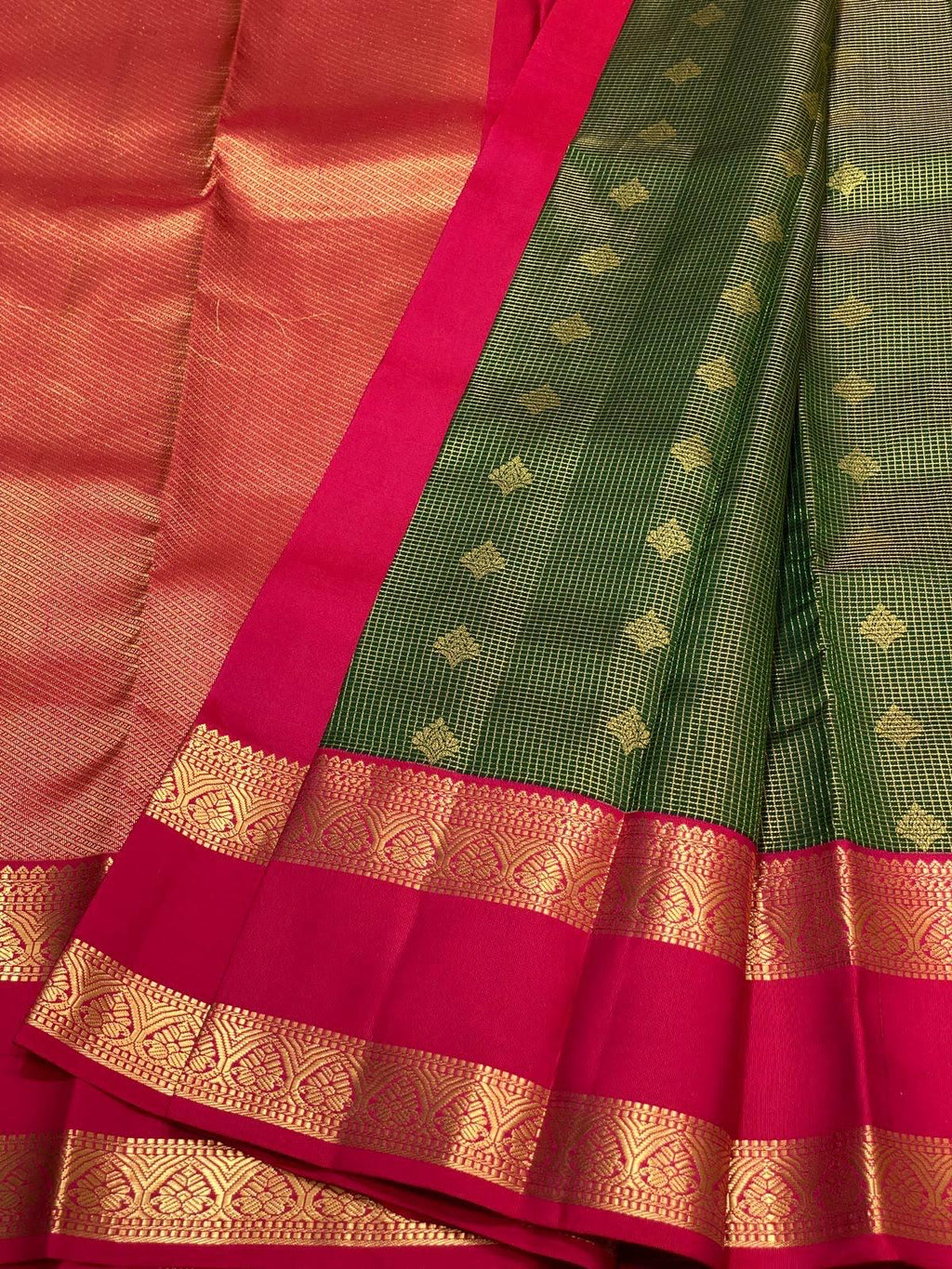 Bottle Green Kanchipuram Silk Saree with Rani Pink Korvai Border
