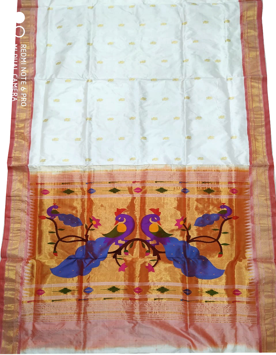 Buy Off White Minakari Zari Woven Paithani Silk Saree by Designer Vishnu  Weaves for Women online at Kaarimarket.com